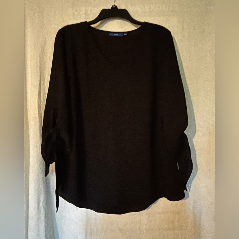 Apt. 9 Black V-Neck Blouse with Tie Sleeves